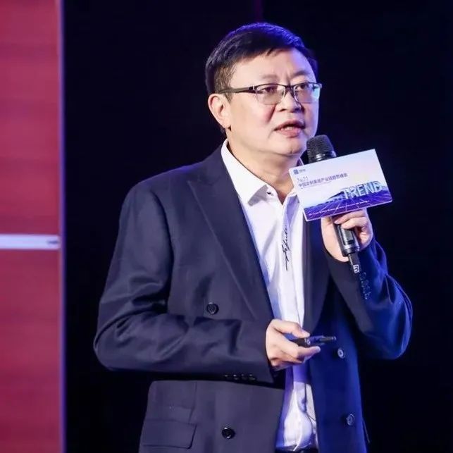 【峰会回顾②】三威副总经理邓继庆:三威如何以技术研发,引领板材行业环保发展?