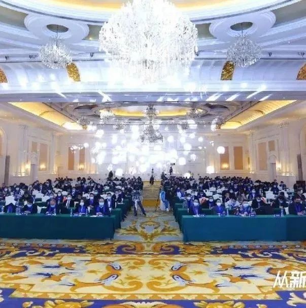 【资讯】新标家居2021经销商峰会：深化大家居整装之路，跑出新标发展“加速度”