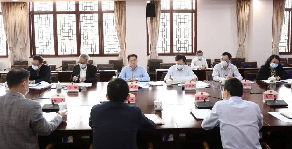 转发:王衍诗在广州市时尚产业集群“链长制”工作会议上强调 梳理问题分类解决 推动时尚产业做大做强