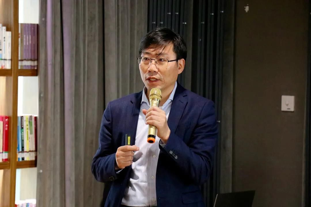 定制“整”年发布会