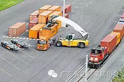 container_lift.jpg