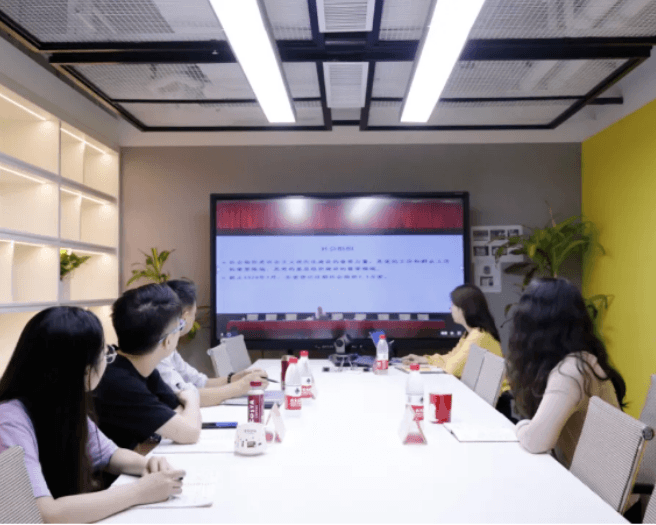【党建工作】“深入学习《习近平谈治国理政》第三卷”专题党课暨“喜迎国庆节 我心永向党”主题党日活动顺利召开